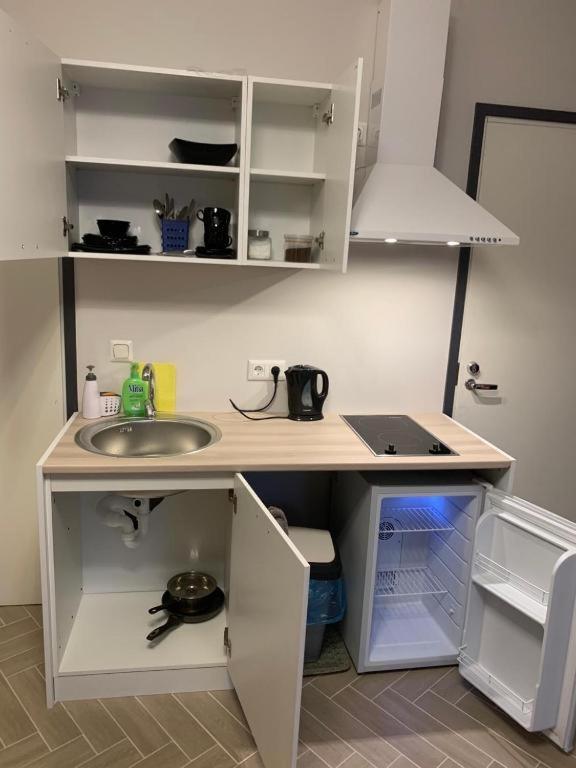 Rotermanni Hostel Near Harbor 4 Floor 塔林 外观 照片
